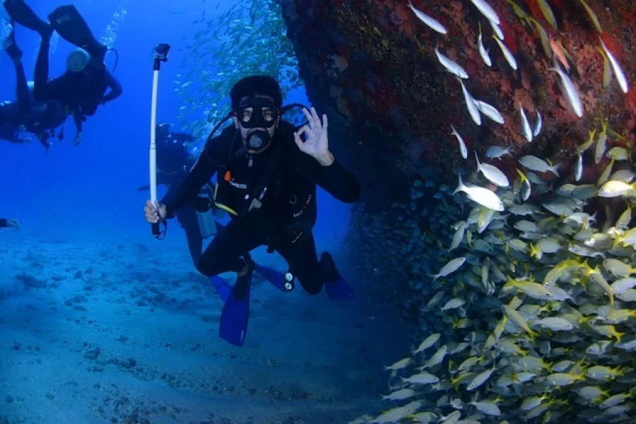 Adventure diver course